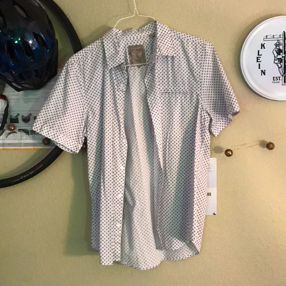 New Guess short sleeve light button up shirt - Picture 1 of 6